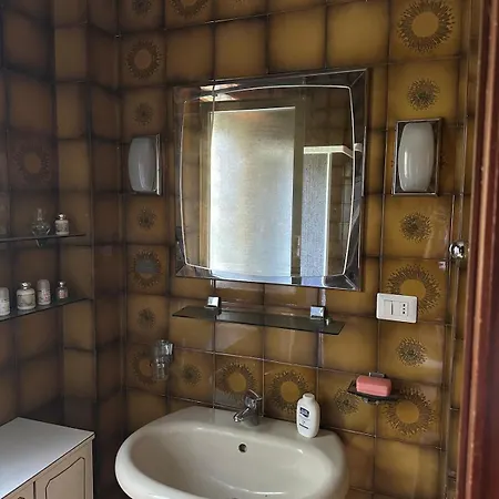 Apartament La Casa Delle Camelie SantʼAntimo
