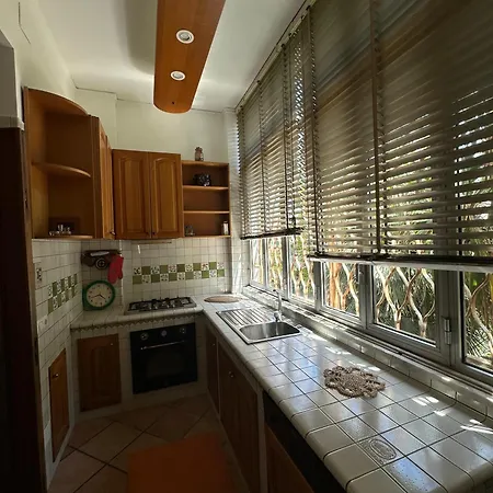 La Casa Delle Camelie SantʼAntimo