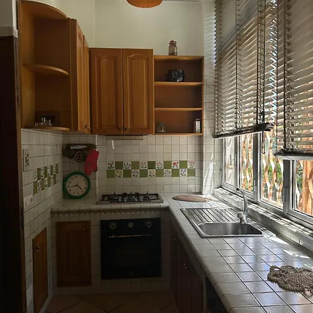 La Casa Delle Camelie